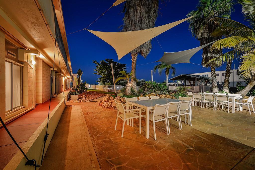 Sea Breeze Resort 埃克斯茅斯 外观 照片