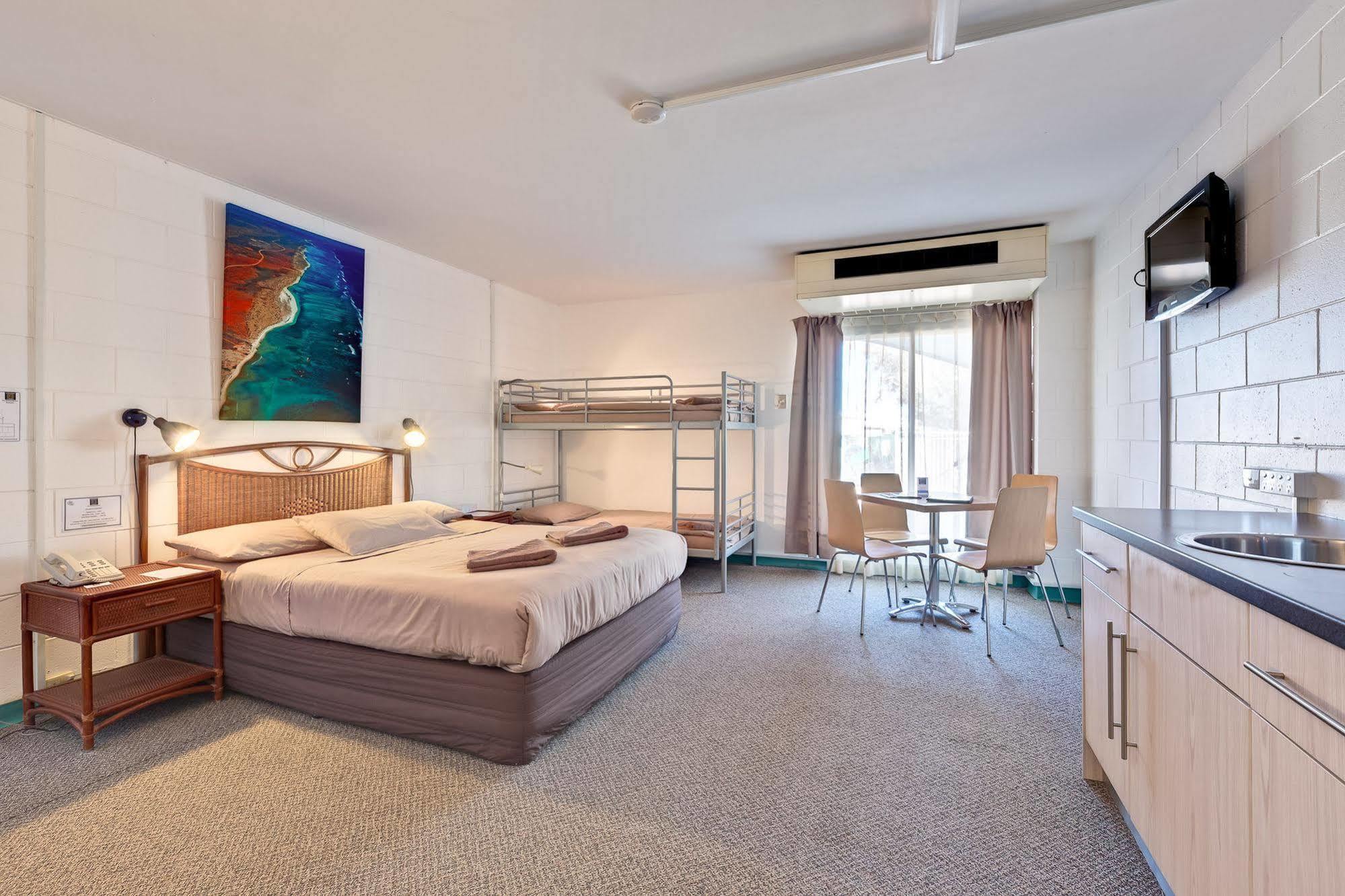 Sea Breeze Resort 埃克斯茅斯 外观 照片