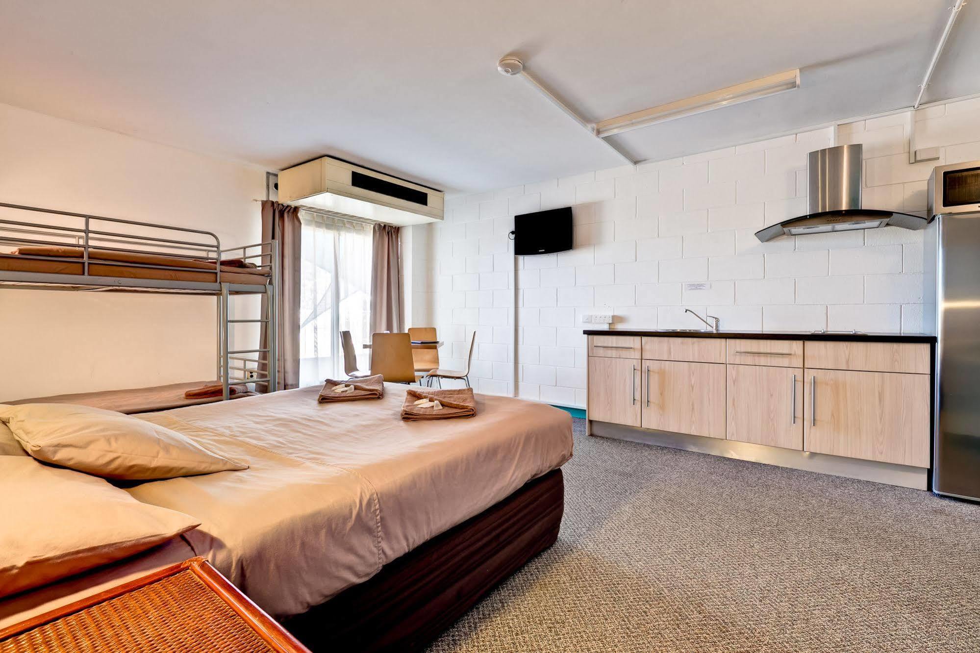 Sea Breeze Resort 埃克斯茅斯 外观 照片