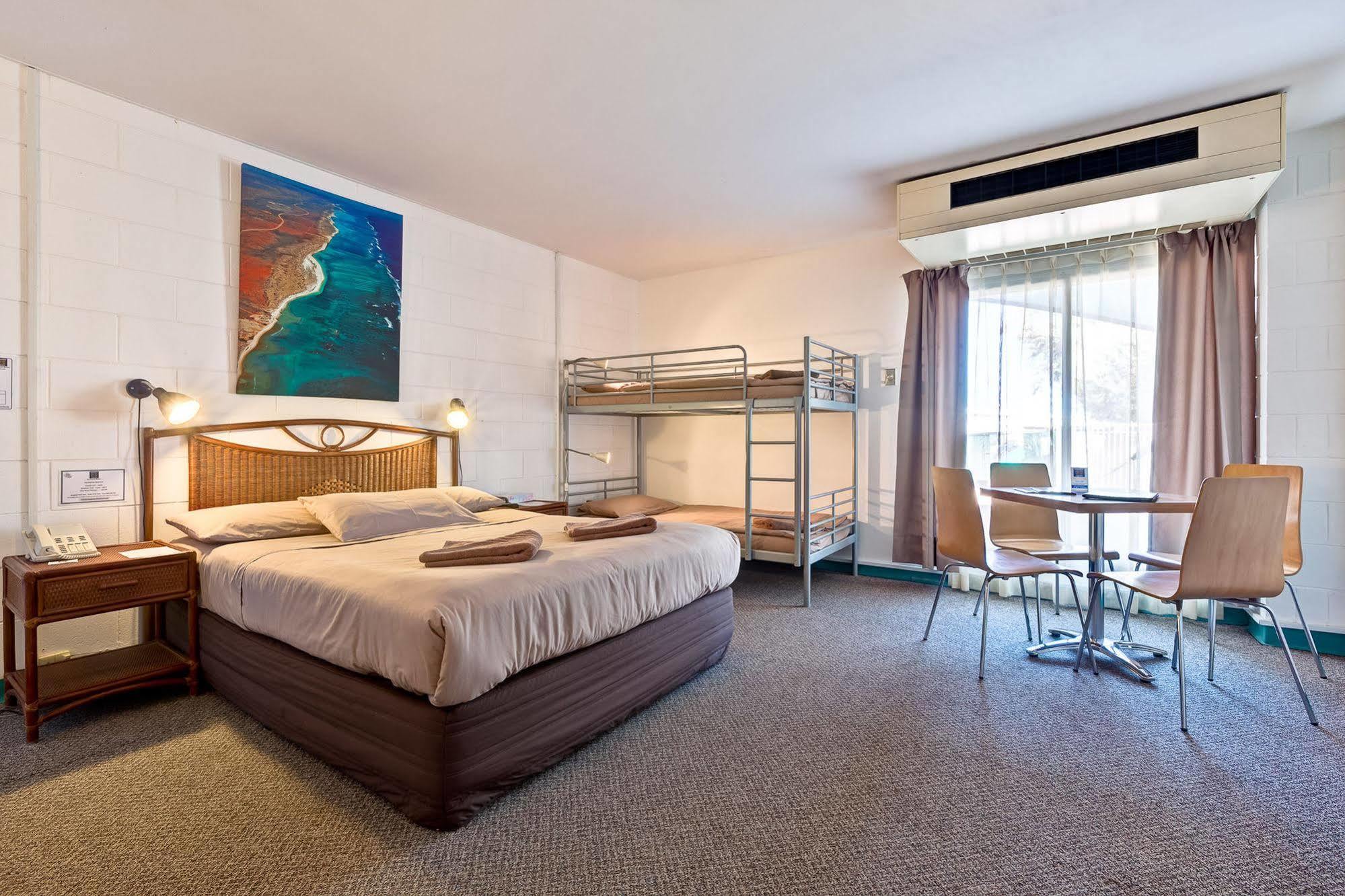 Sea Breeze Resort 埃克斯茅斯 外观 照片
